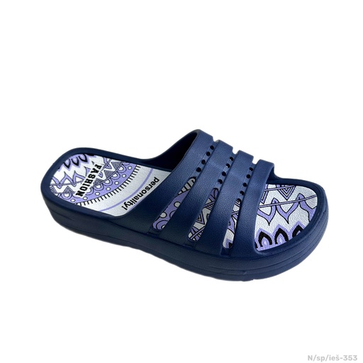 Iešļūcenes sievietēm/pusaudžiem.